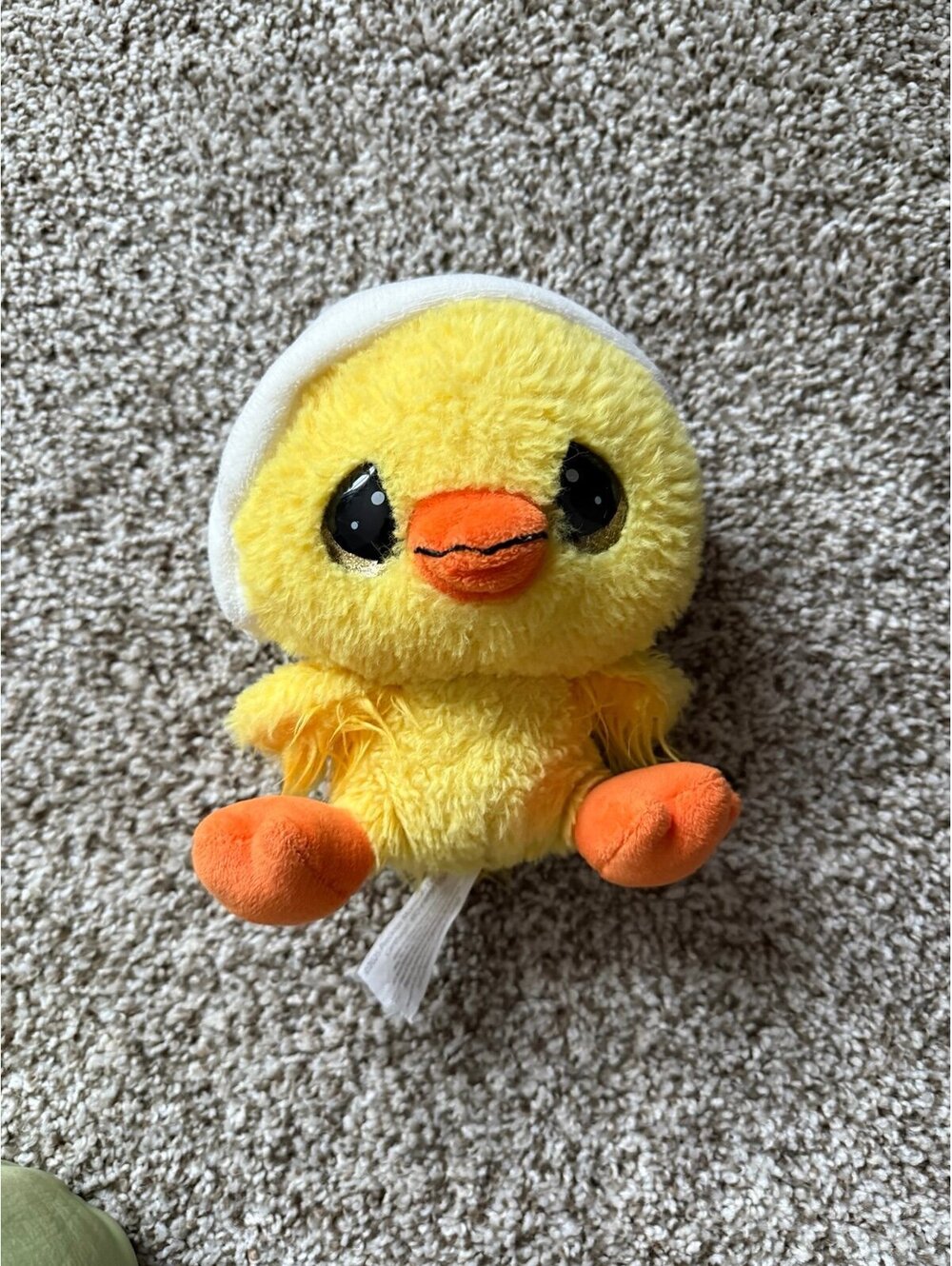 Baby chick stuffie